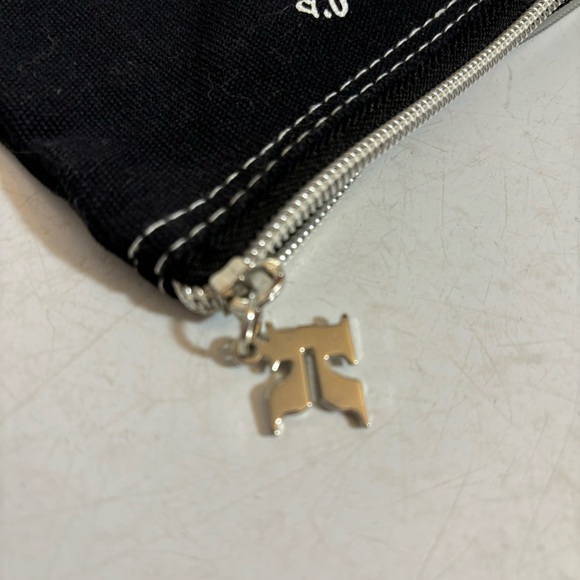 🛍️3/$30 Kiehl’s black zippered cosmetic travel pouch bag - Picture 5 of 12